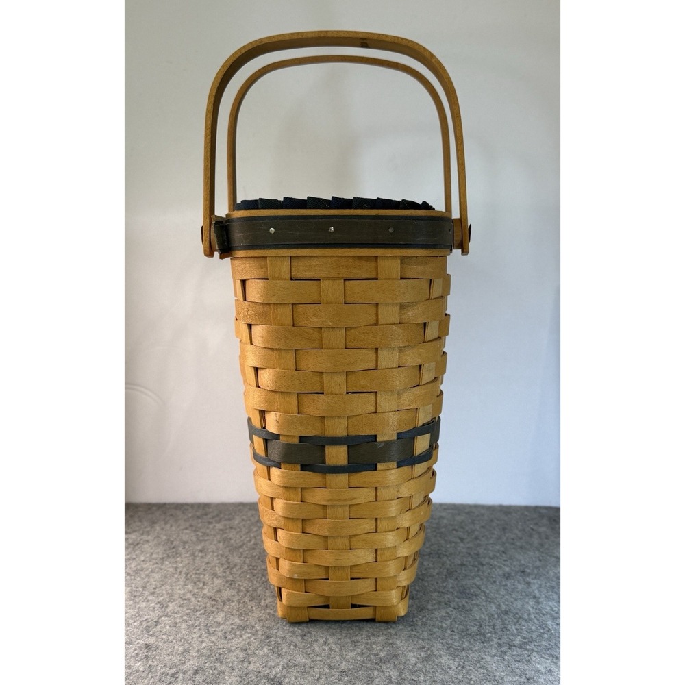 Longaberger Collector's Club Membership 10" Basket 2000 - Picture 4 of 11